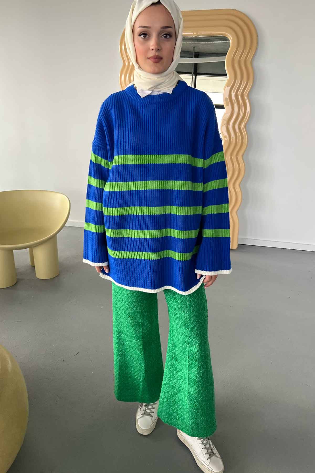 RIBBED STRIPED KNIT SWEATER - SAX BLUE